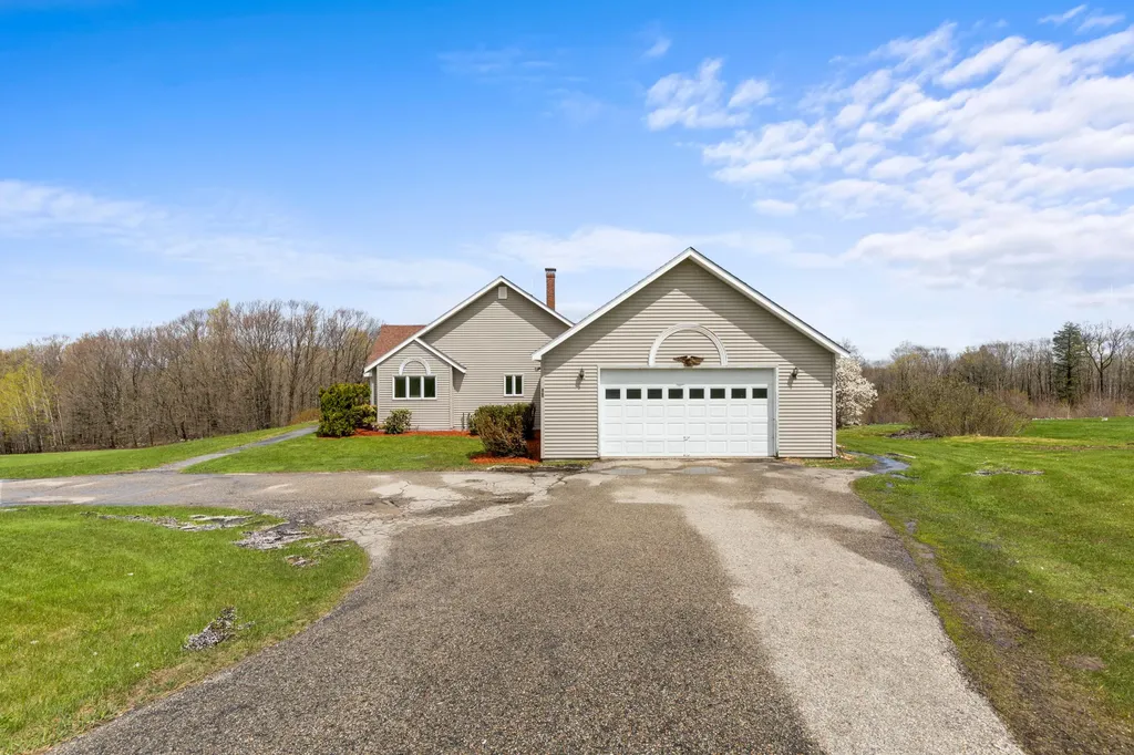 88 Orchard Road Sebago ME 04029