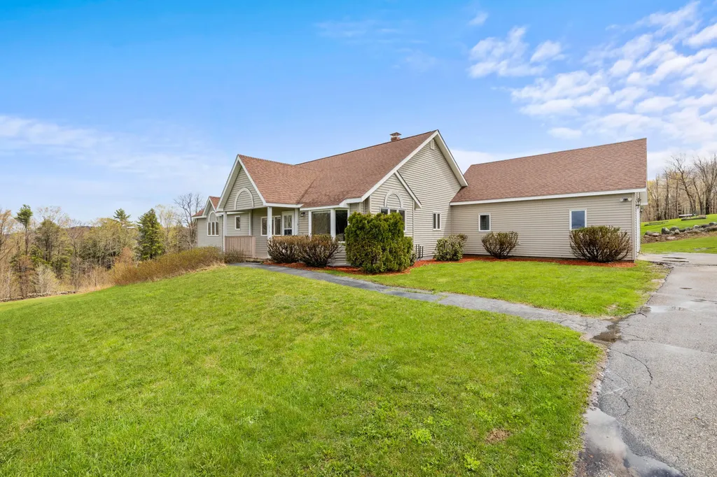 88 Orchard Road Sebago ME 04029
