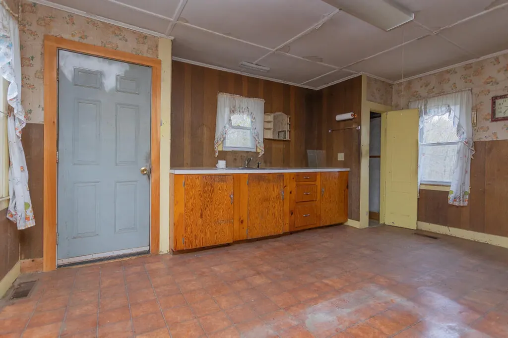 32 Sanborn Hill Road Chesterville ME 04938