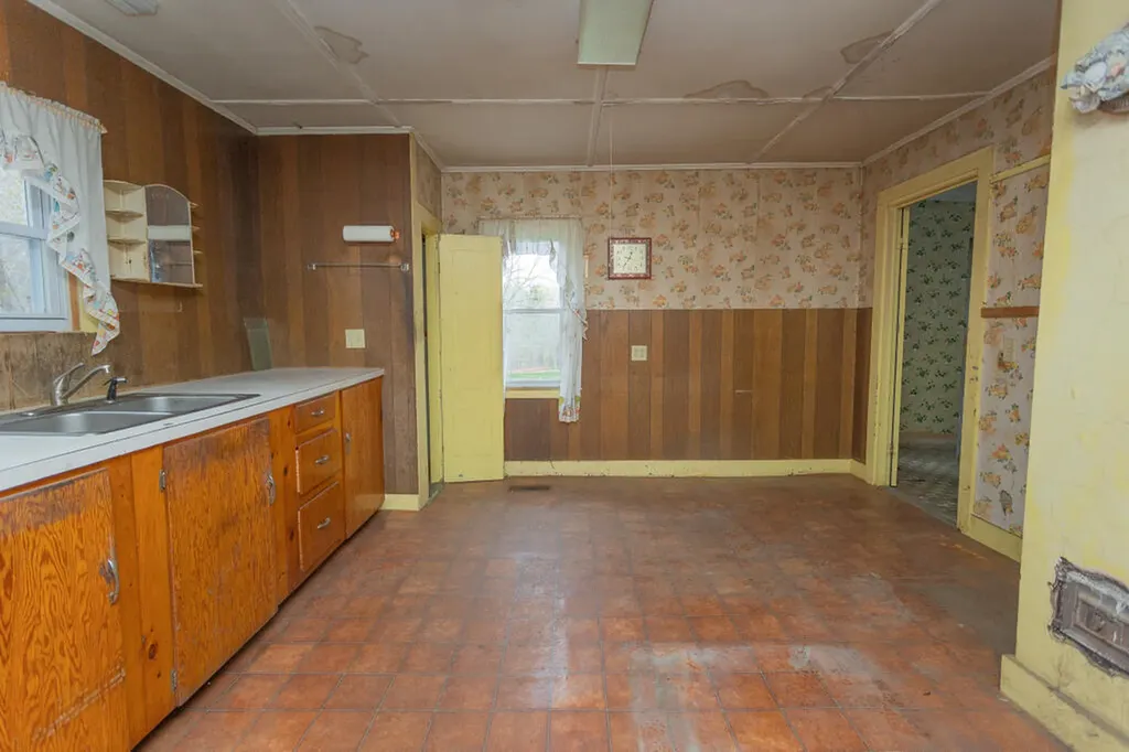 32 Sanborn Hill Road Chesterville ME 04938