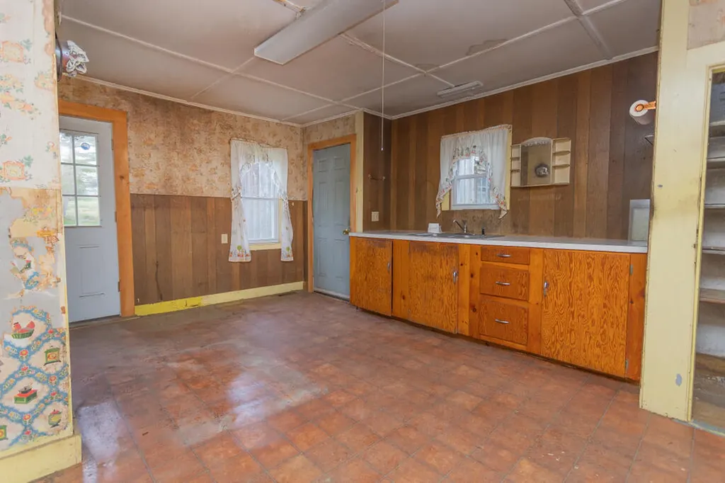 32 Sanborn Hill Road Chesterville ME 04938