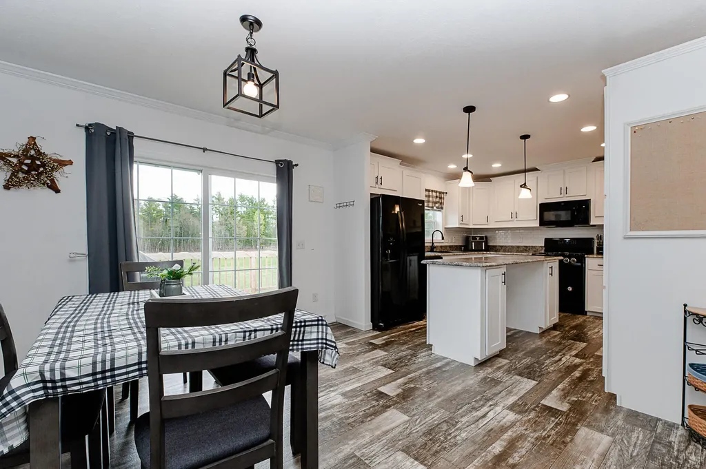 1565 Hill Road Canaan ME 04924