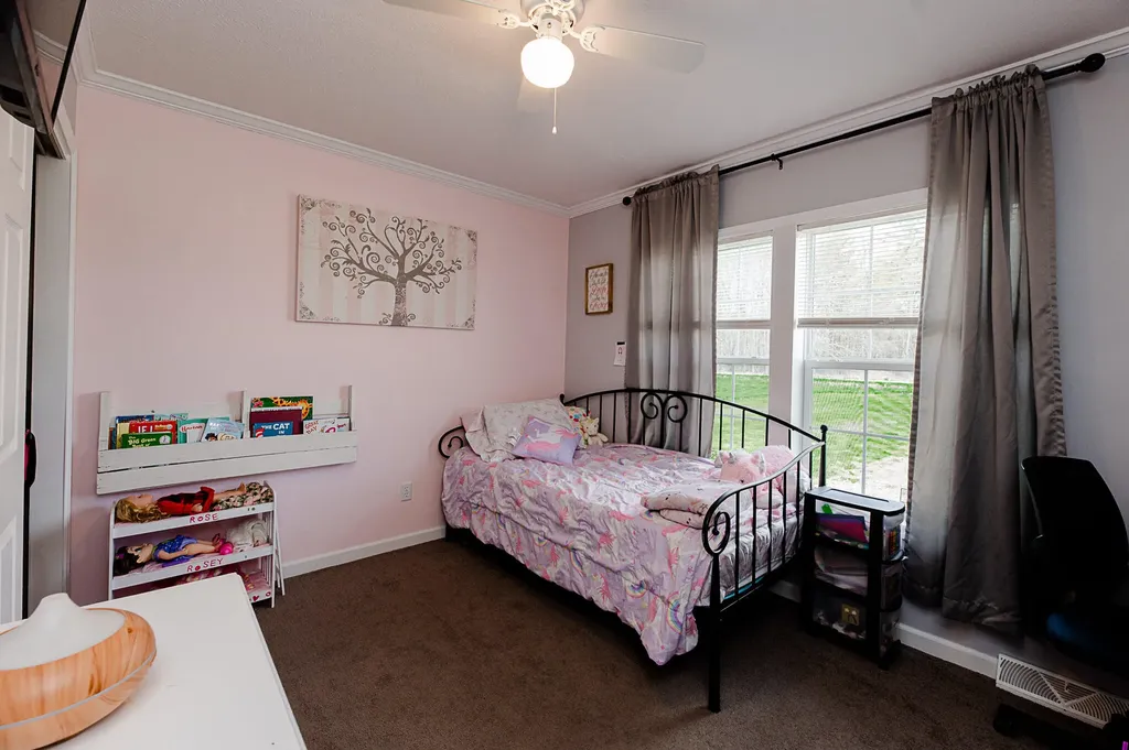 1565 Hill Road Canaan ME 04924