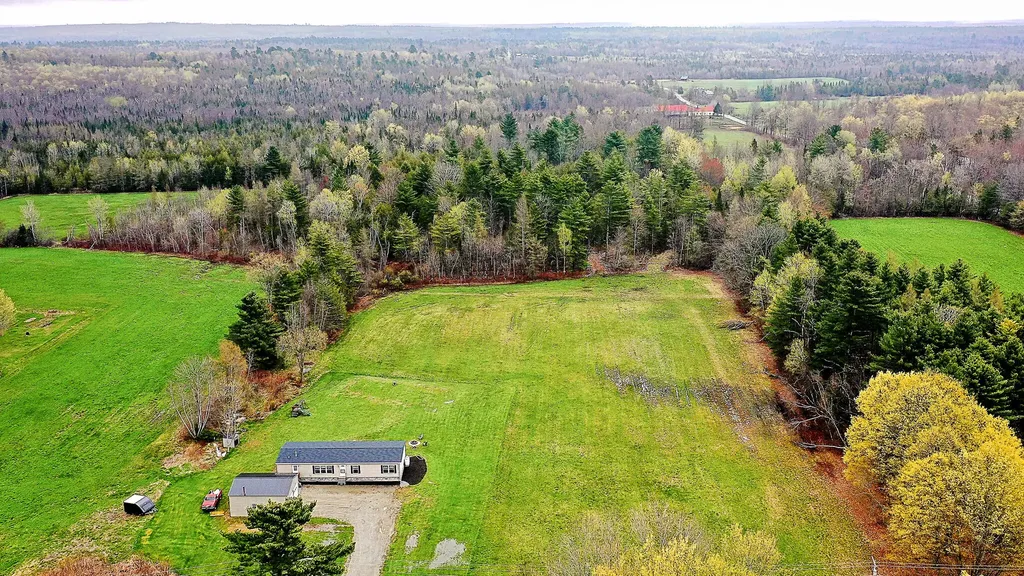 1565 Hill Road Canaan ME 04924