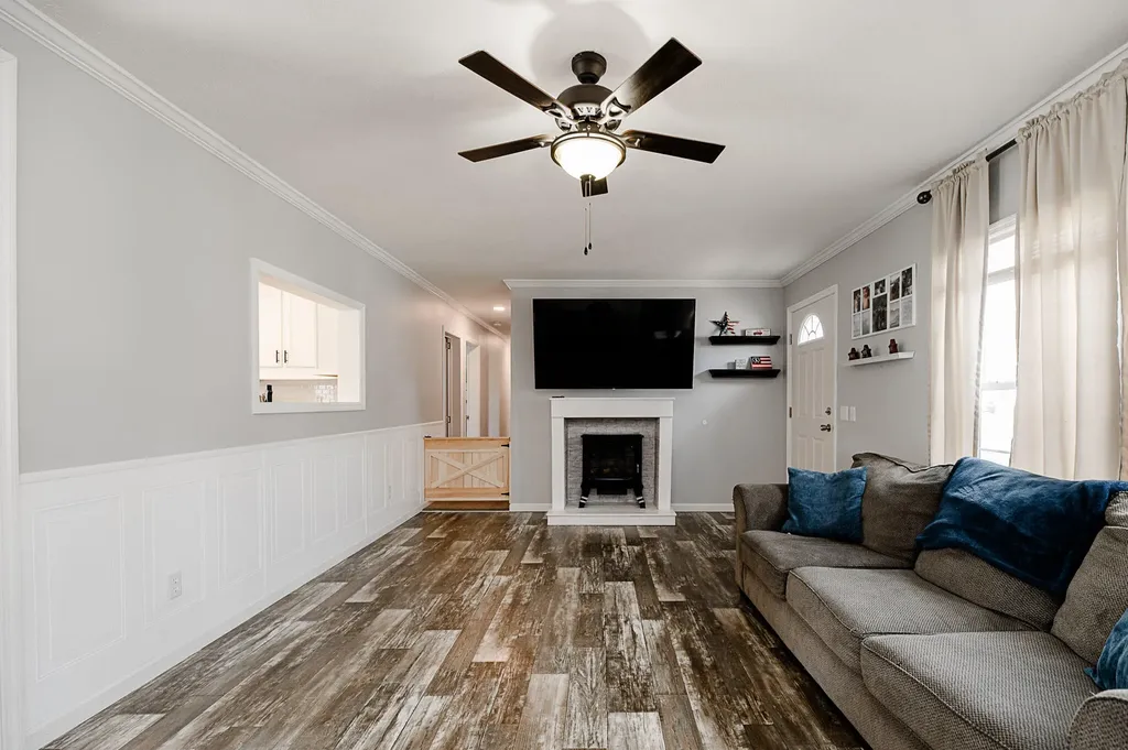 1565 Hill Road Canaan ME 04924