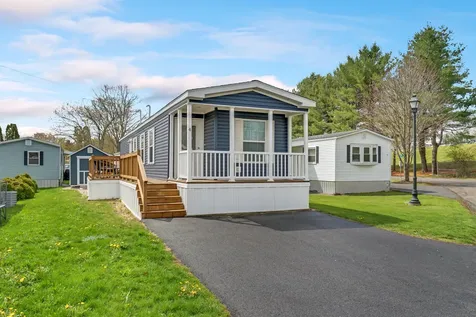 4 Blackberry Place Kittery ME 03904