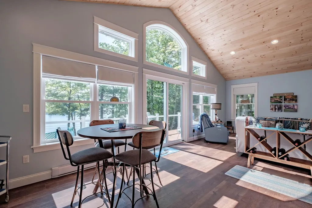 19 Ashley Way Raymond ME 04071