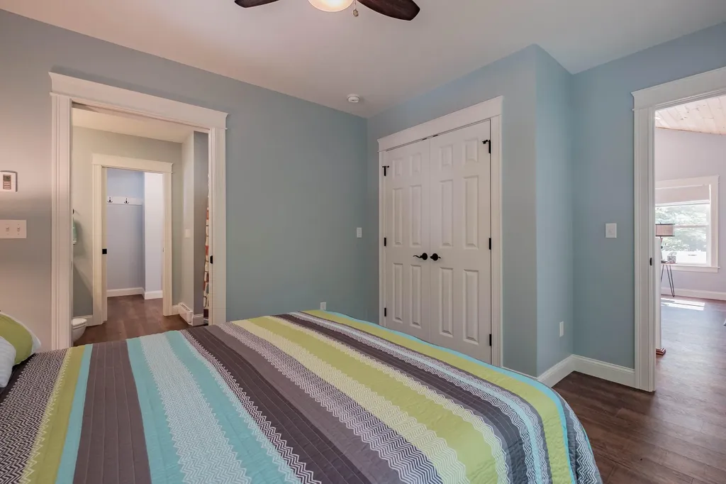 19 Ashley Way Raymond ME 04071