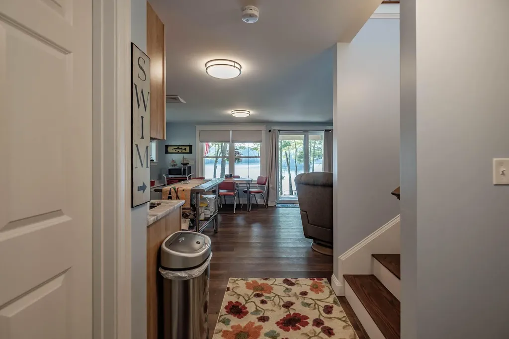 19 Ashley Way Raymond ME 04071