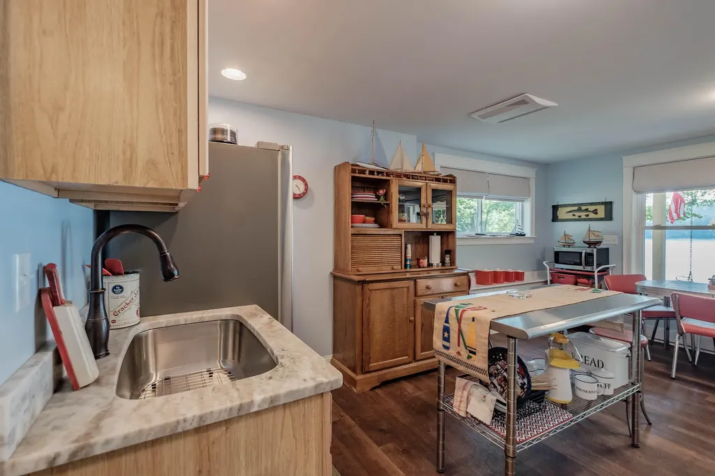 19 Ashley Way Raymond ME 04071