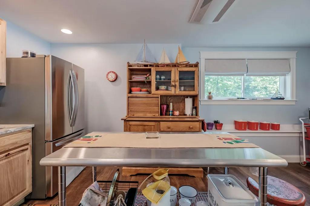 19 Ashley Way Raymond ME 04071