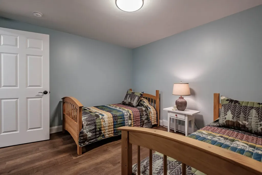 19 Ashley Way Raymond ME 04071