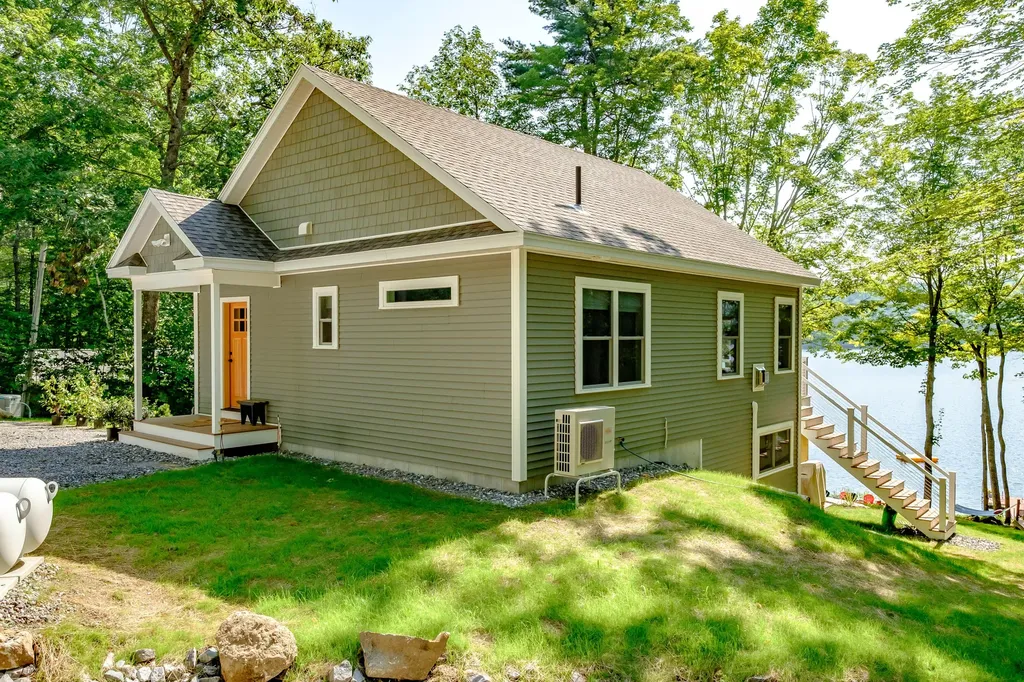 19 Ashley Way Raymond ME 04071