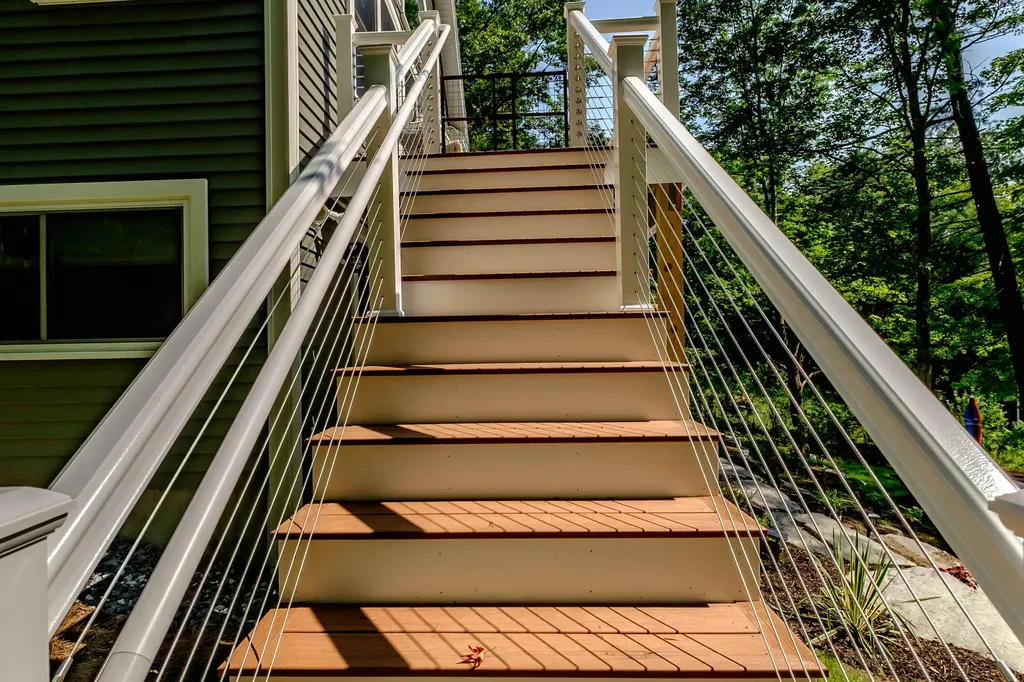 19 Ashley Way Raymond ME 04071