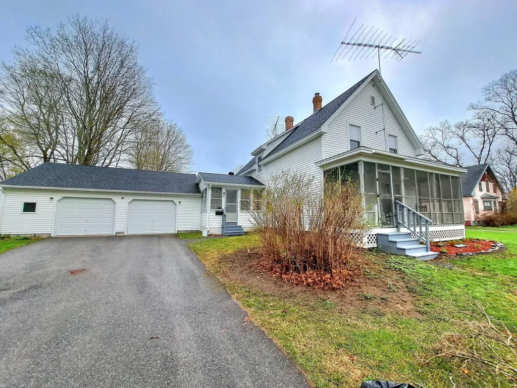 6 Water Street Milo ME 04463