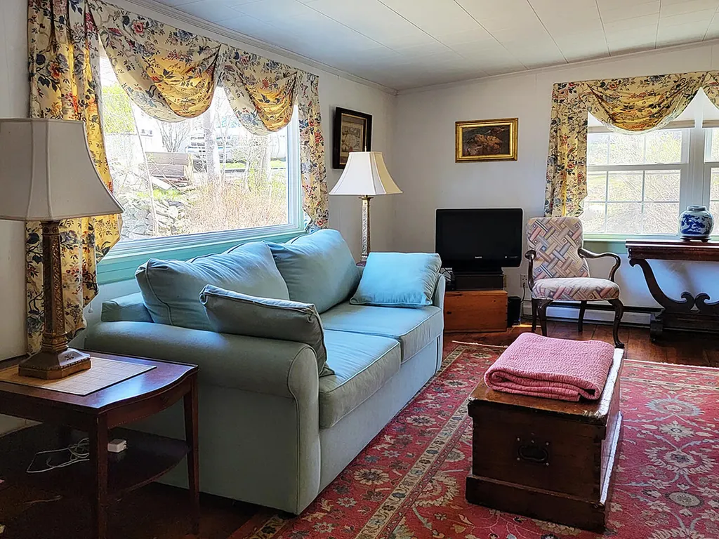 65 Bristol Road Damariscotta ME 04543
