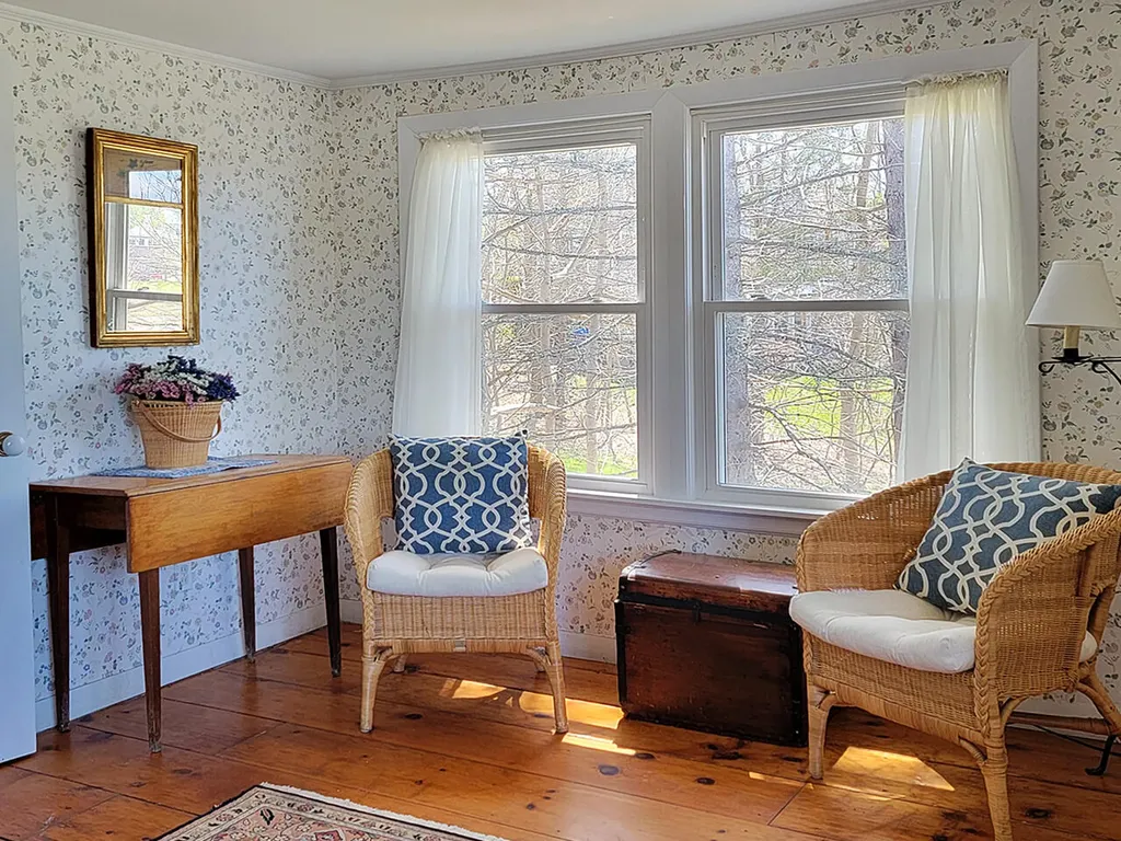 65 Bristol Road Damariscotta ME 04543