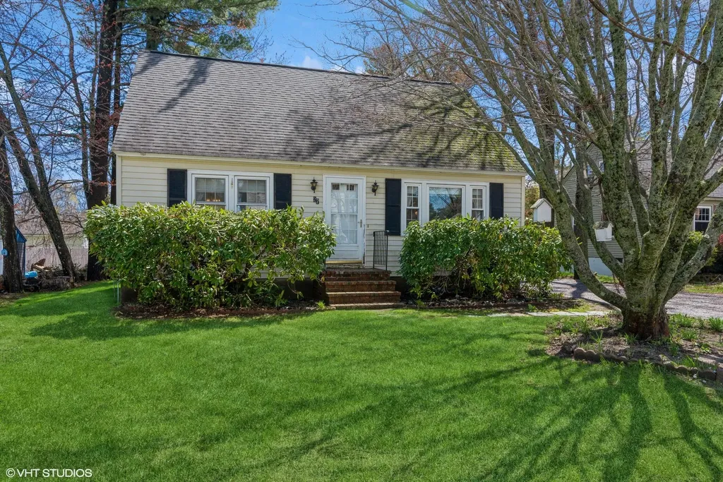 27 Franklin Street Saco ME 04072