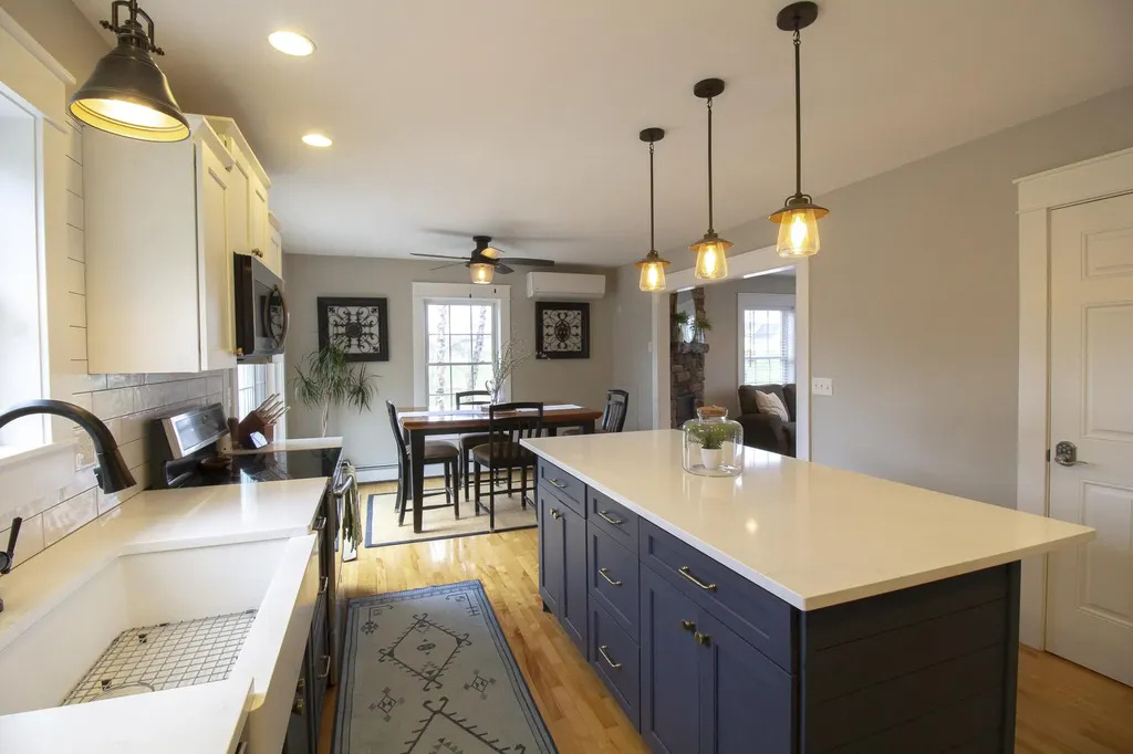 34 Virginia Lane Bangor ME 04401