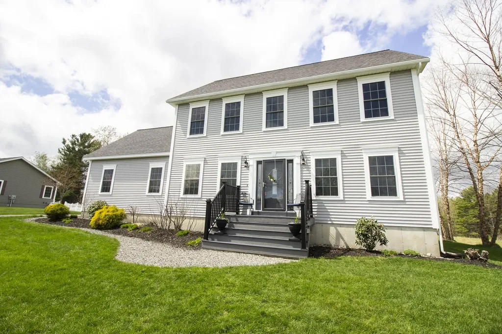 34 Virginia Lane Bangor ME 04401