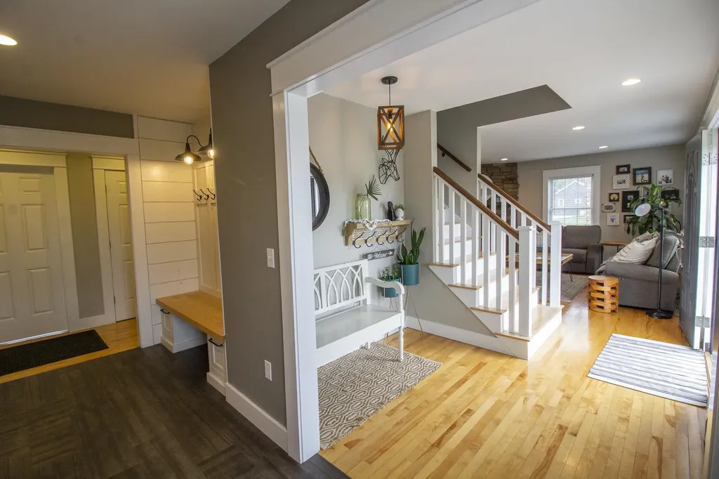 34 Virginia Lane Bangor ME 04401