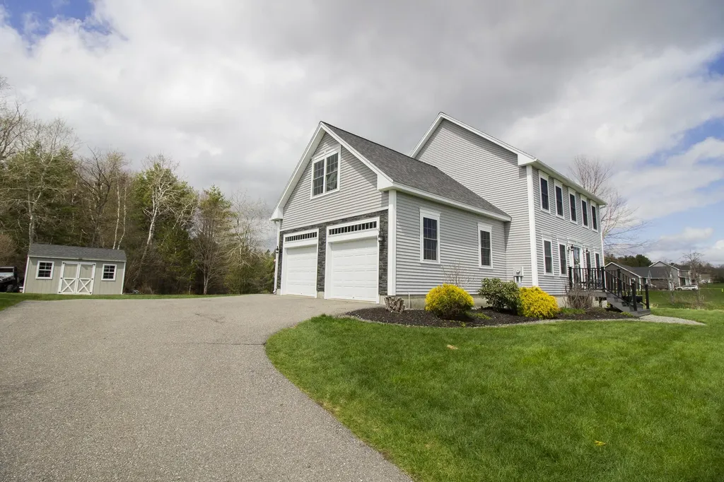 34 Virginia Lane Bangor ME 04401