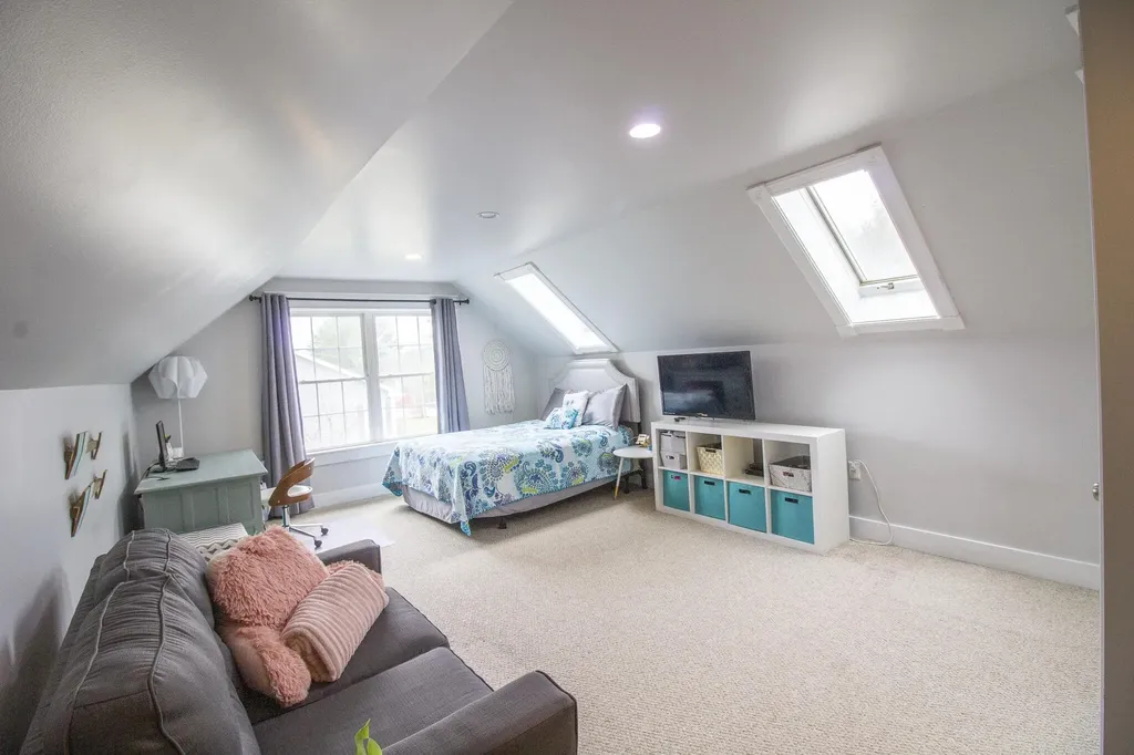 34 Virginia Lane Bangor ME 04401