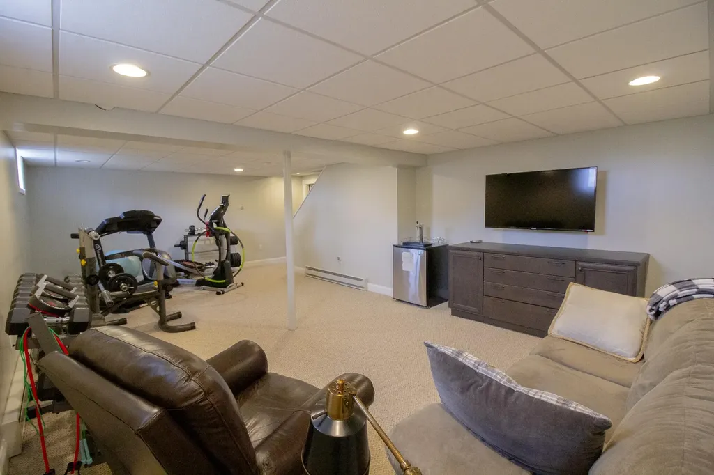 34 Virginia Lane Bangor ME 04401