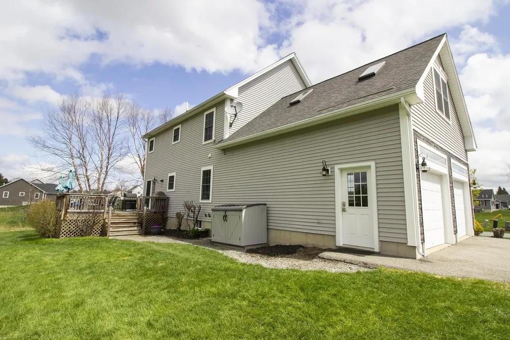 34 Virginia Lane Bangor ME 04401