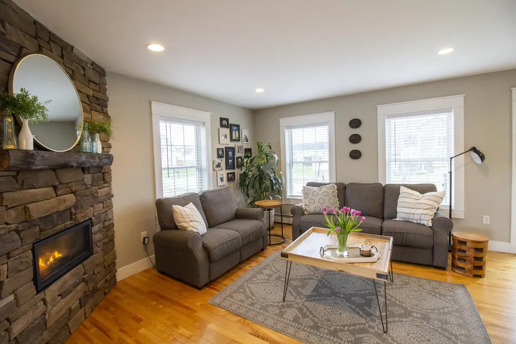34 Virginia Lane Bangor ME 04401