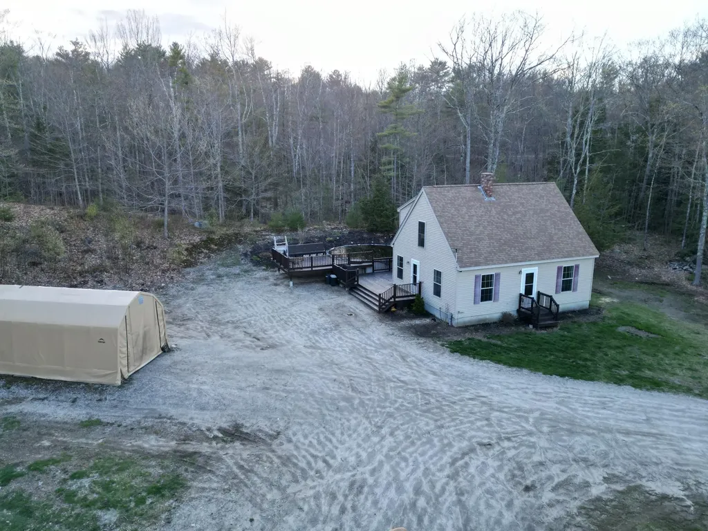 25 Upper Marginal Way Gray ME 04039