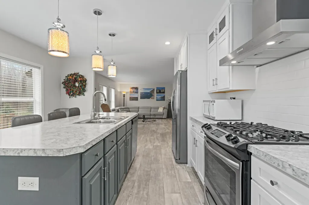 63 Allen Road Pownal ME 04069