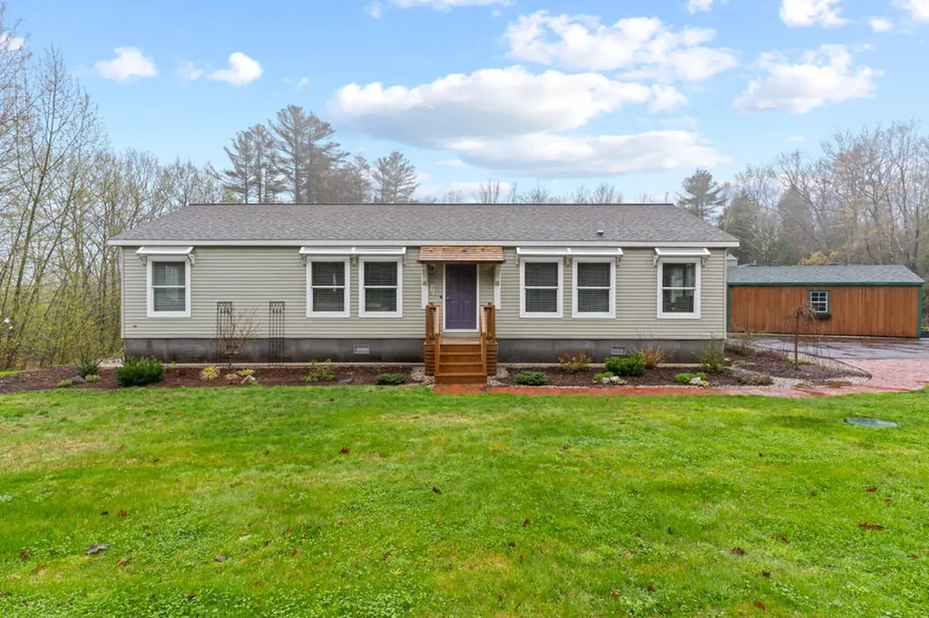 63 Allen Road Pownal ME 04069