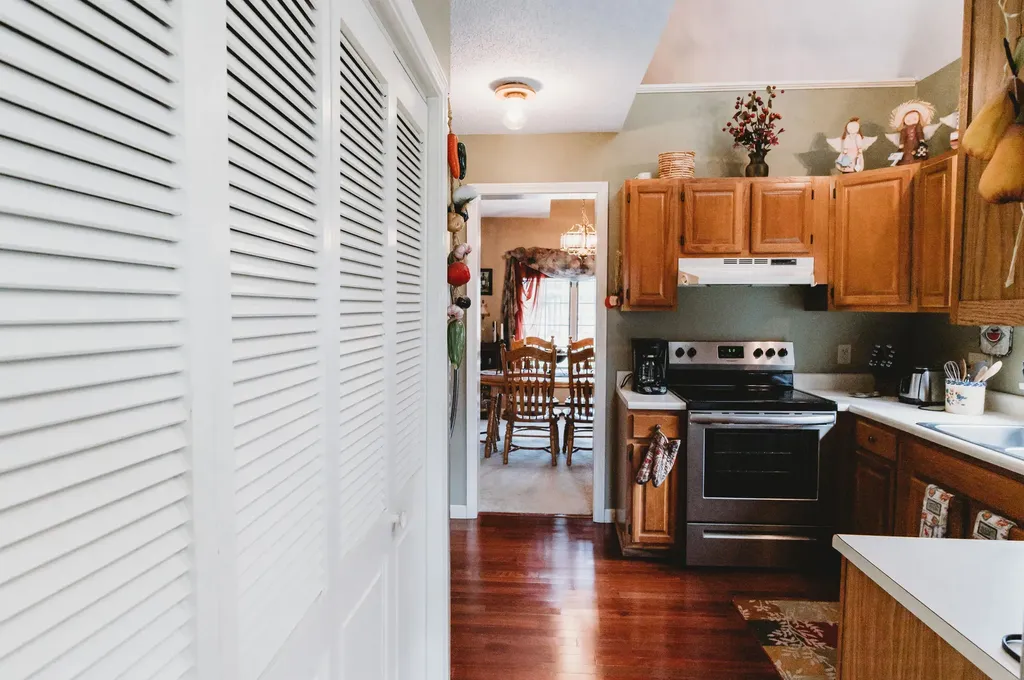 5 Peony Court Naples ME 04055
