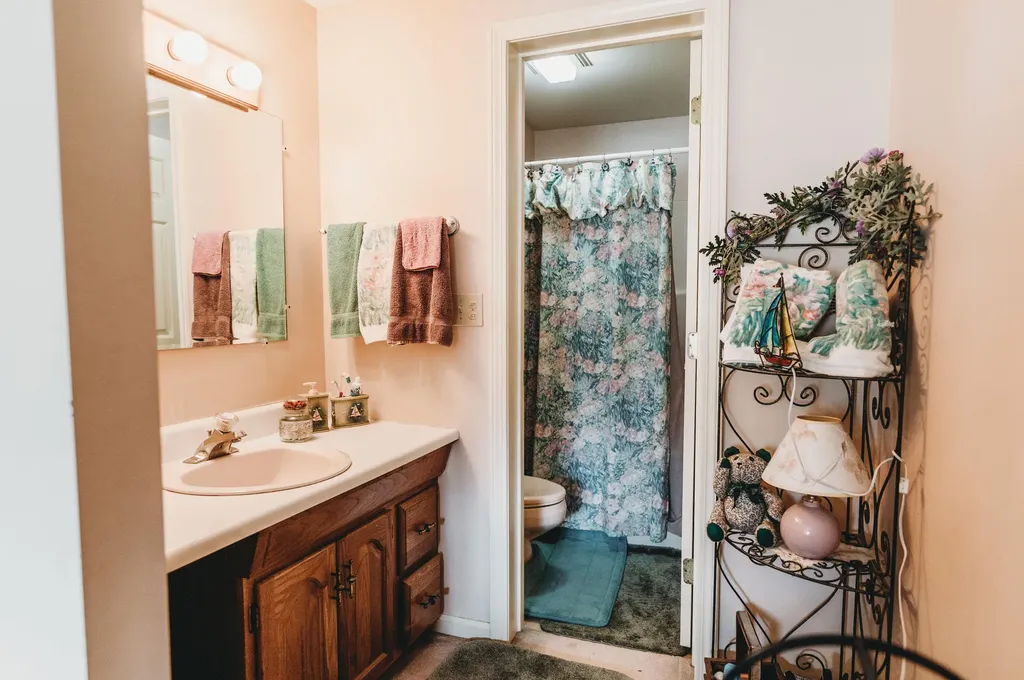 5 Peony Court Naples ME 04055