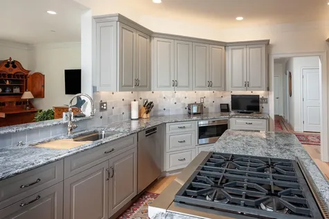 100 Shepards Cove Road Kittery ME 03904