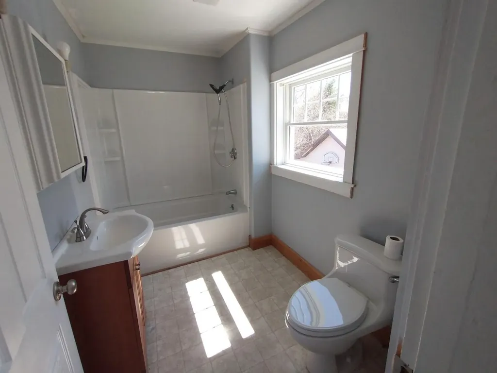 1105 N Main Street Brewer ME 04412