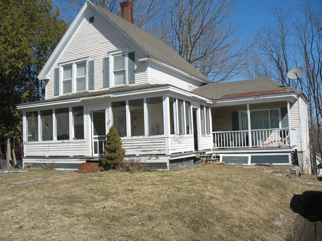 74 Pleasant Street Dover-foxcroft ME 04426
