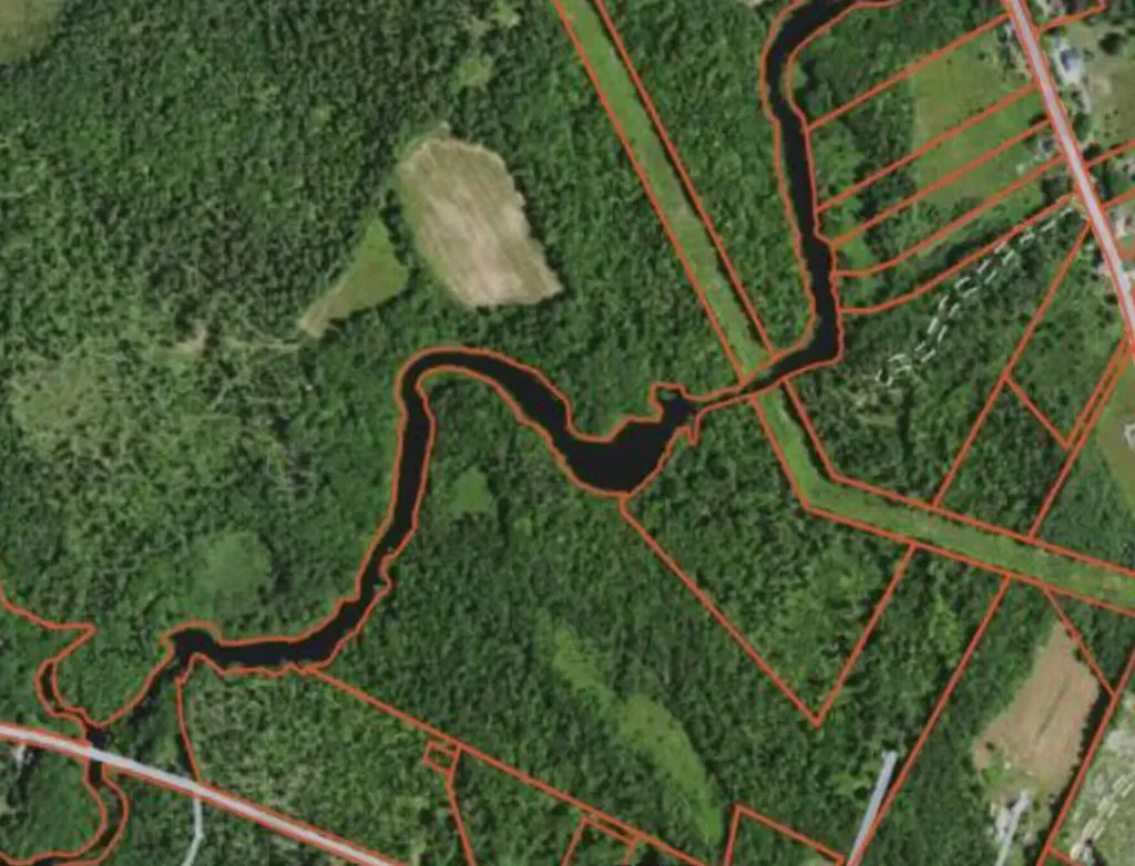 103 Petrovitz Lane Waldoboro ME 04572