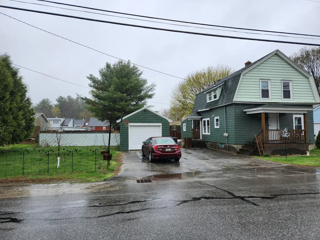 49 King Avenue Lewiston ME 04240