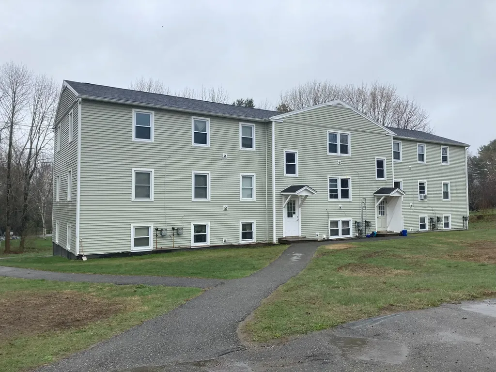 7 Gilchrest Street Thomaston ME 04861
