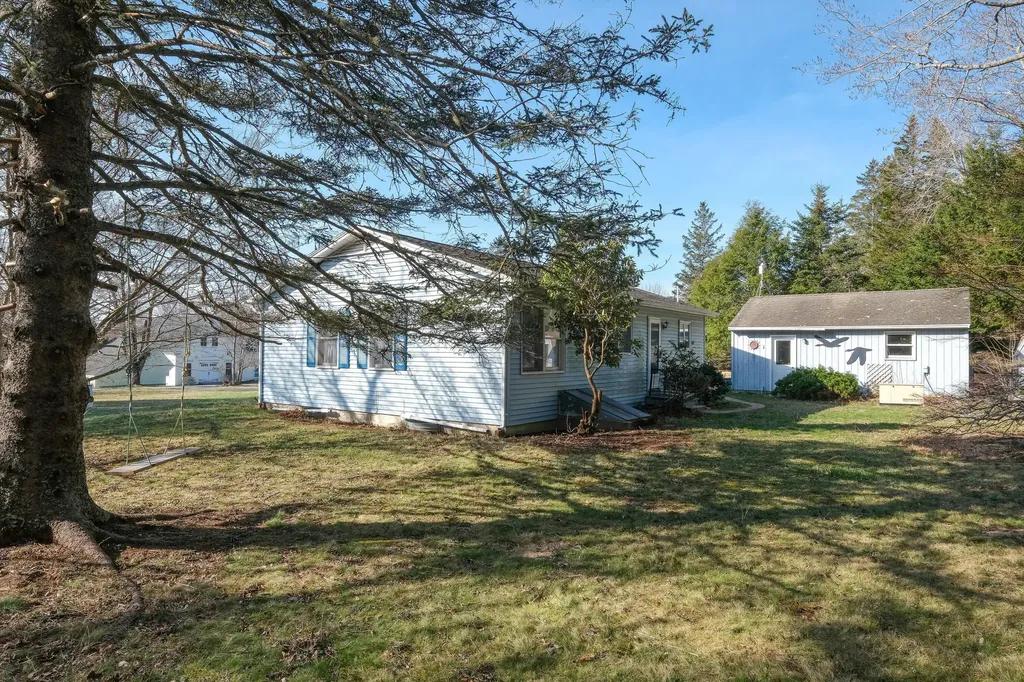 62 Quaco Road Deer Isle ME 04627