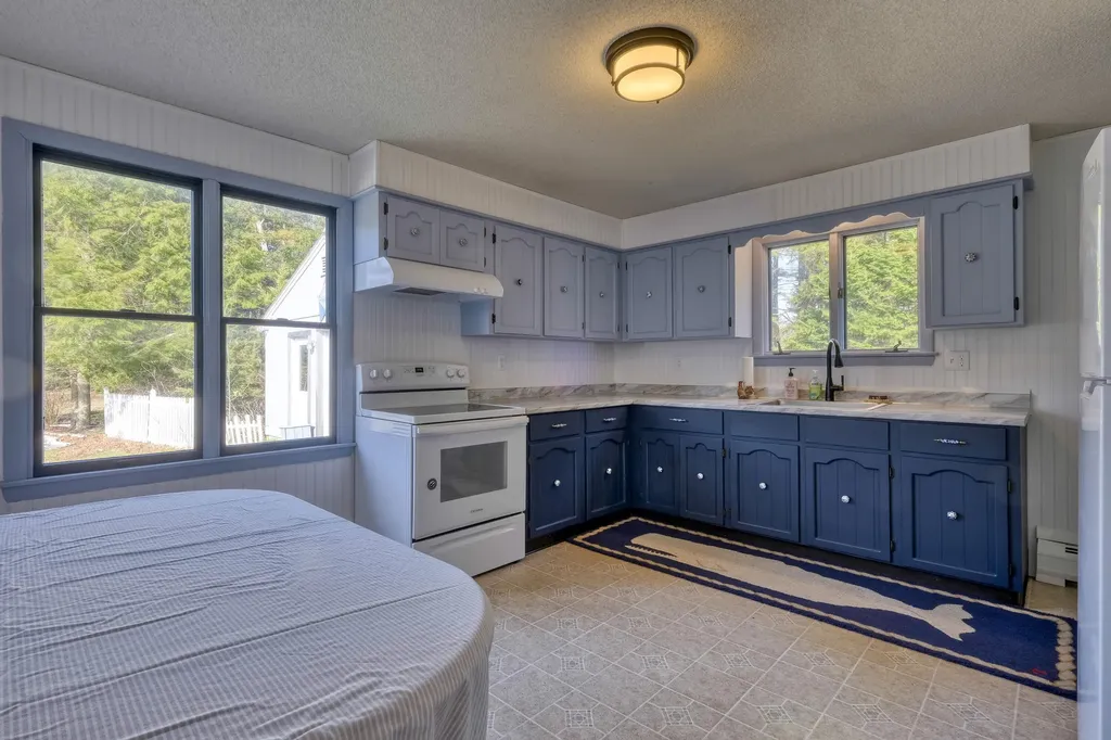 62 Quaco Road Deer Isle ME 04627