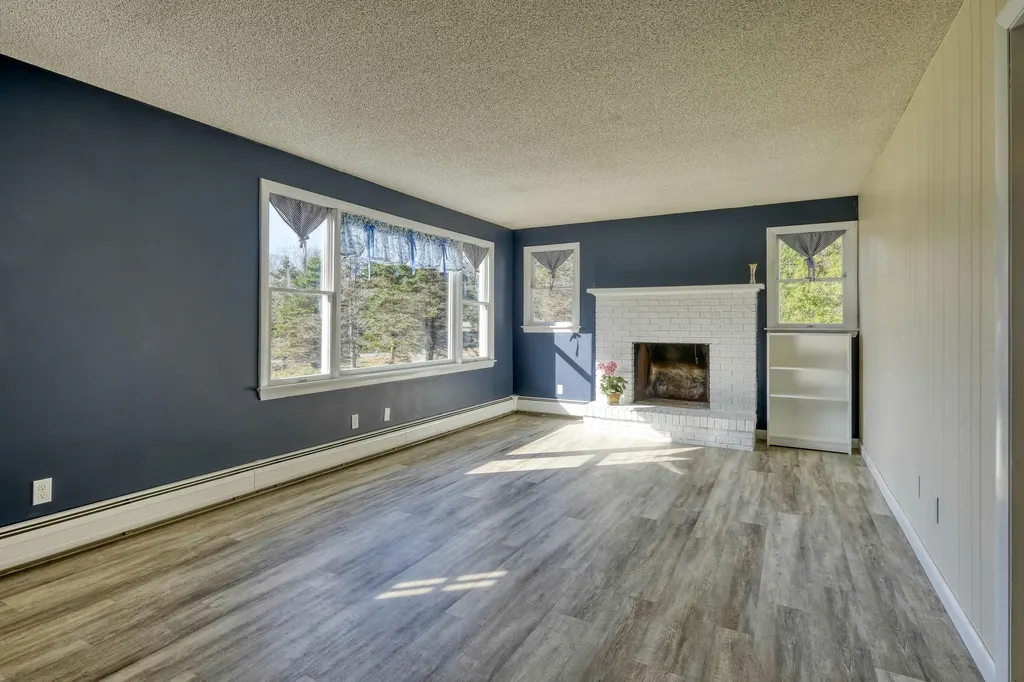 62 Quaco Road Deer Isle ME 04627