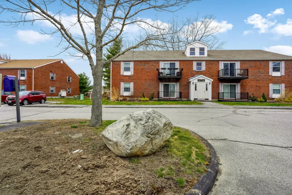 6 Academy Place Saco ME 04072
