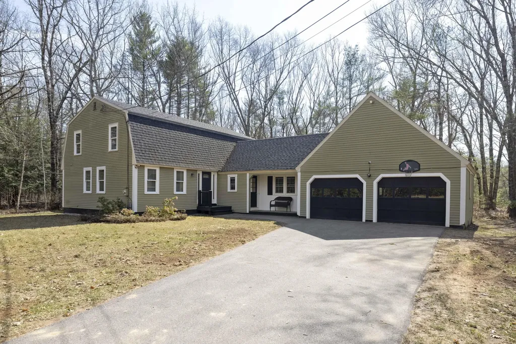 32 Pennymeadow Walk Wells ME 04090