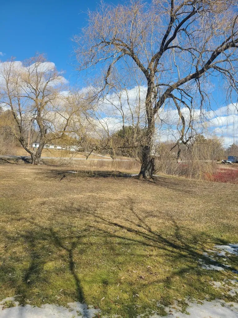 633 Kennebec Road Hampden ME 04444