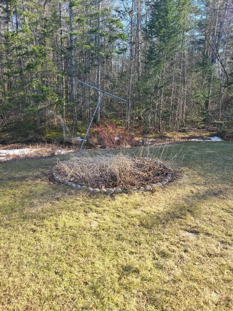 633 Kennebec Road Hampden ME 04444