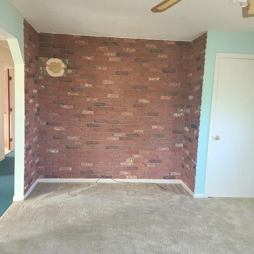 633 Kennebec Road Hampden ME 04444