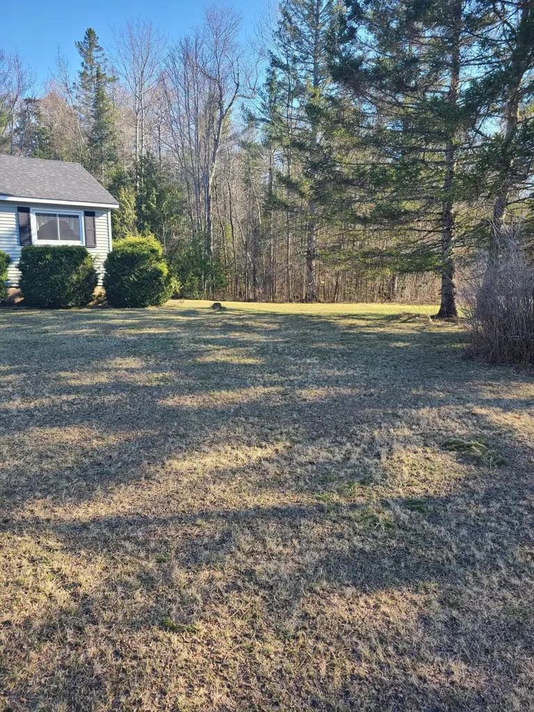 633 Kennebec Road Hampden ME 04444